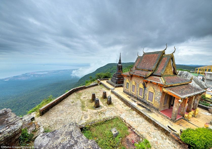 Chùa Năm Thuyền Bokor