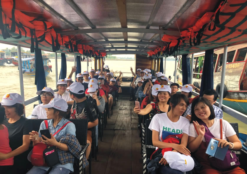 Tàu tham quan trên sông - Tour miền tây Côn đảo