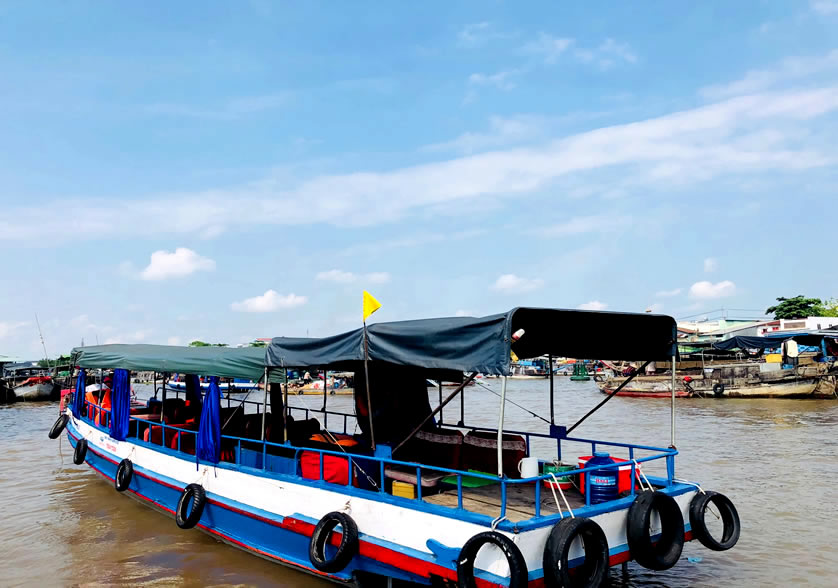 tàu đi chợ nổi - tour du lịch miền tây 2 ngày 1 đêm