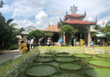 chua-la-sen-vua-phuoc-kieng-23