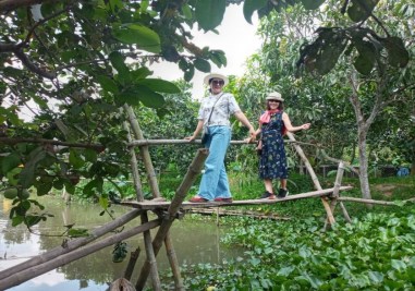 Đi cầu khỉ thăm miệt vườn - tour miền tây 2 ngày 1 đêm