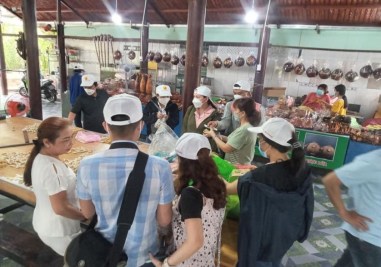 Liên Hoa Bảo Tháp