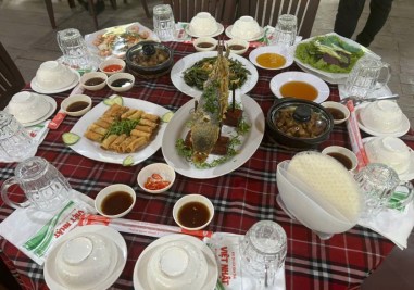 Cầu tình yêu Cần Thơ